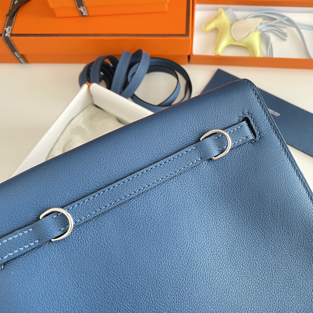 Hermes Kelly Danse Evercolor Bag In Blue Color